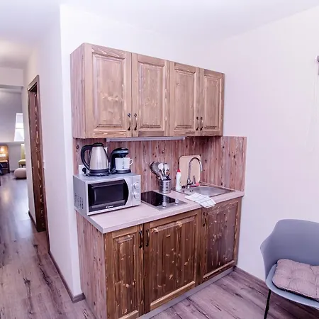 Harom A Kislany Panzio Pensionat