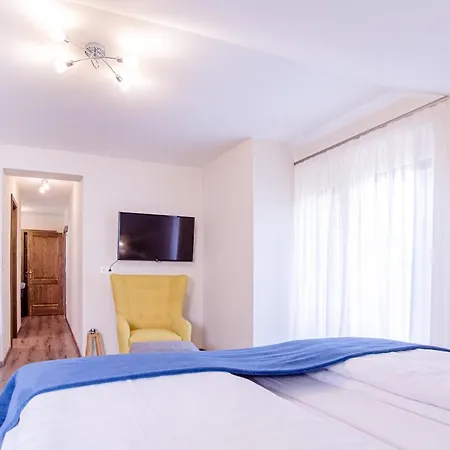 Harom A Kislany Panzio 4* Hévíz