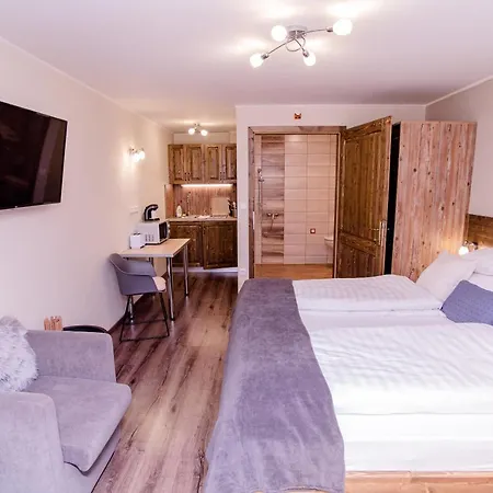 Harom A Kislany Panzio Гостевой дом