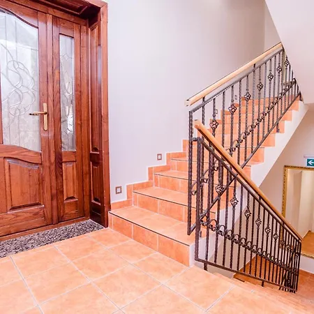 Harom A Kislany Panzio