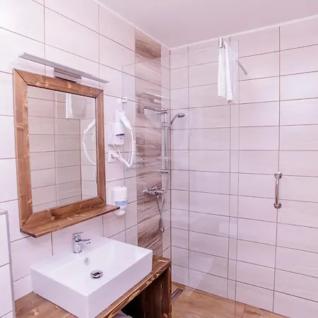 Pensionat Harom A Kislany Panzio