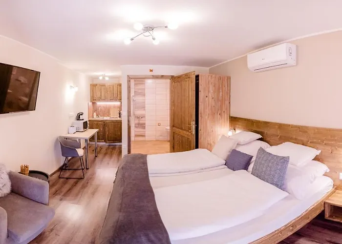 Harom A Kislany Panzio Pensjonat