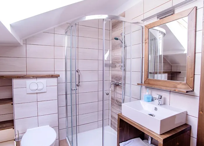 Harom A Kislany Panzio Héviz