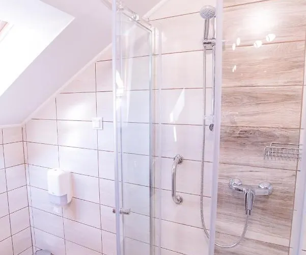 Harom A Kislany Panzio Héviz