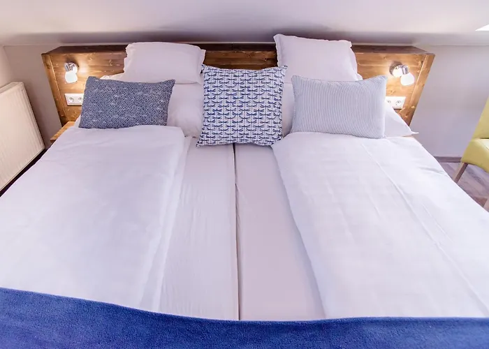 Harom A Kislany Panzio 4*