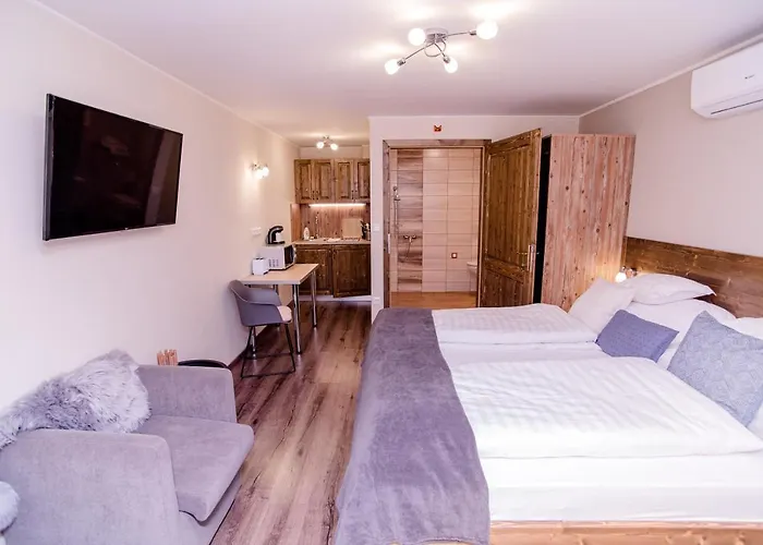 Harom A Kislany Panzio Pensjonat