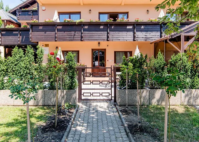 Harom A Kislany Panzio Pensjonat 4*