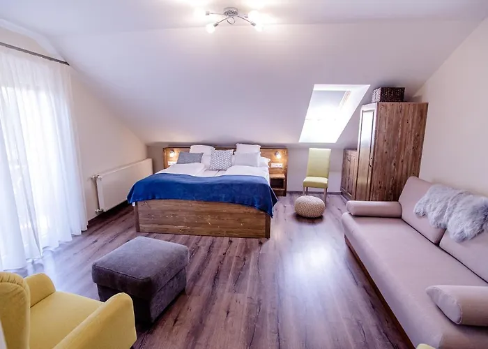 Három A Kislány Panzió 4*