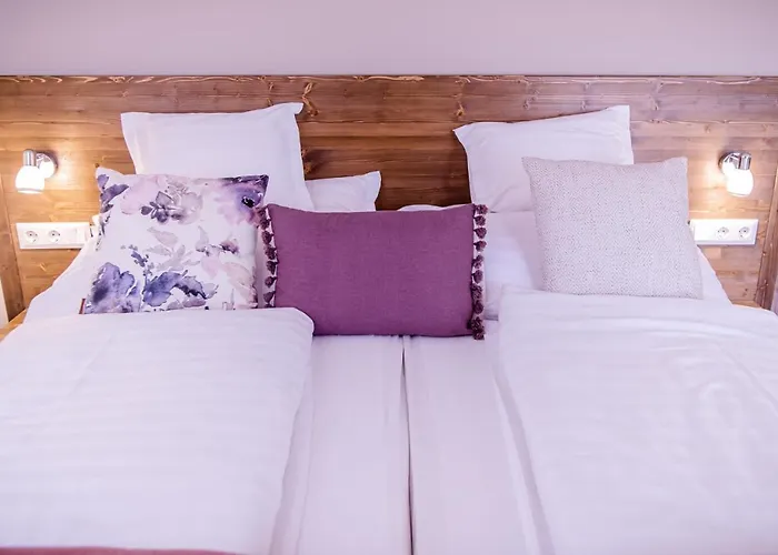 Harom A Kislany Panzio Héviz